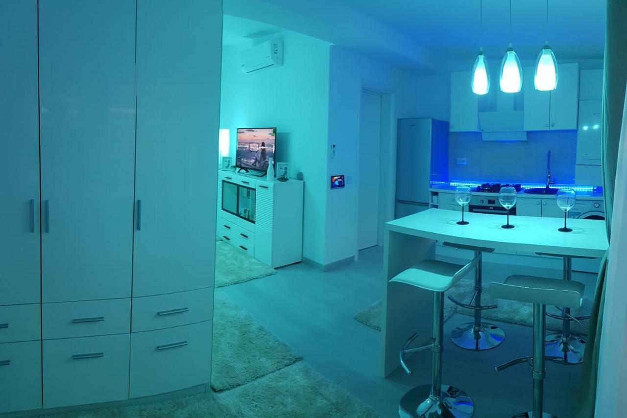 Smart Home Lux Яссы Экстерьер фото
