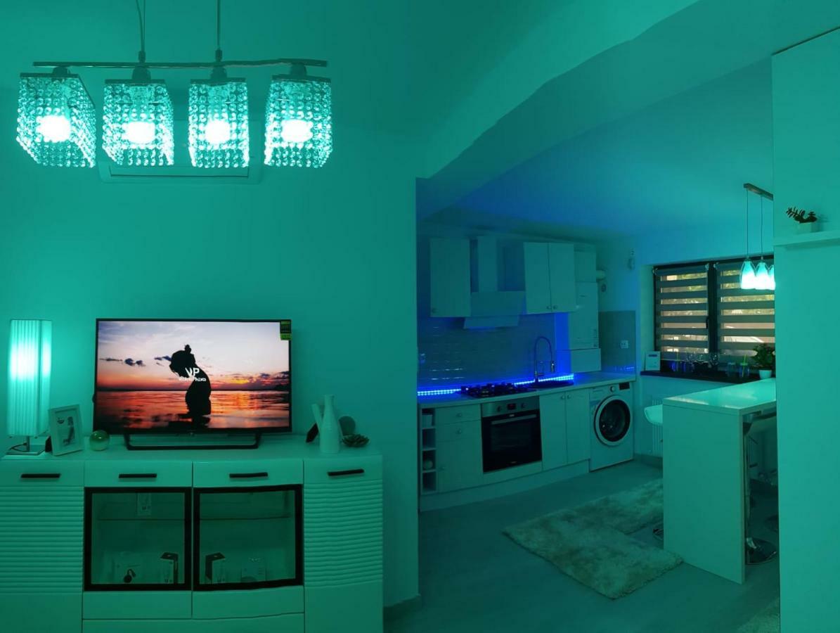 Smart Home Lux Яссы Экстерьер фото